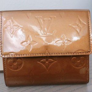 NWT EXQUISITE! LV Vernis Wallet 24K Gold